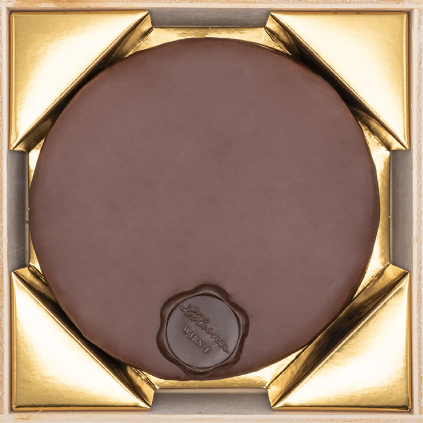 WIENER SACHERTORTE Piccolo im traditionellen Holzkisterl