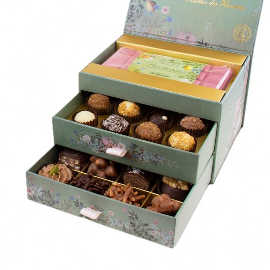 GERSTNERS SÜSSES POTPOURRI by Lena Hoschek