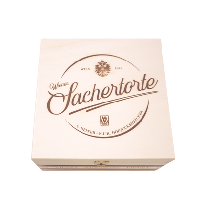 Wiener Sachertorte Piccolo im exklusiven Holzkisterl - 3 Port/220g