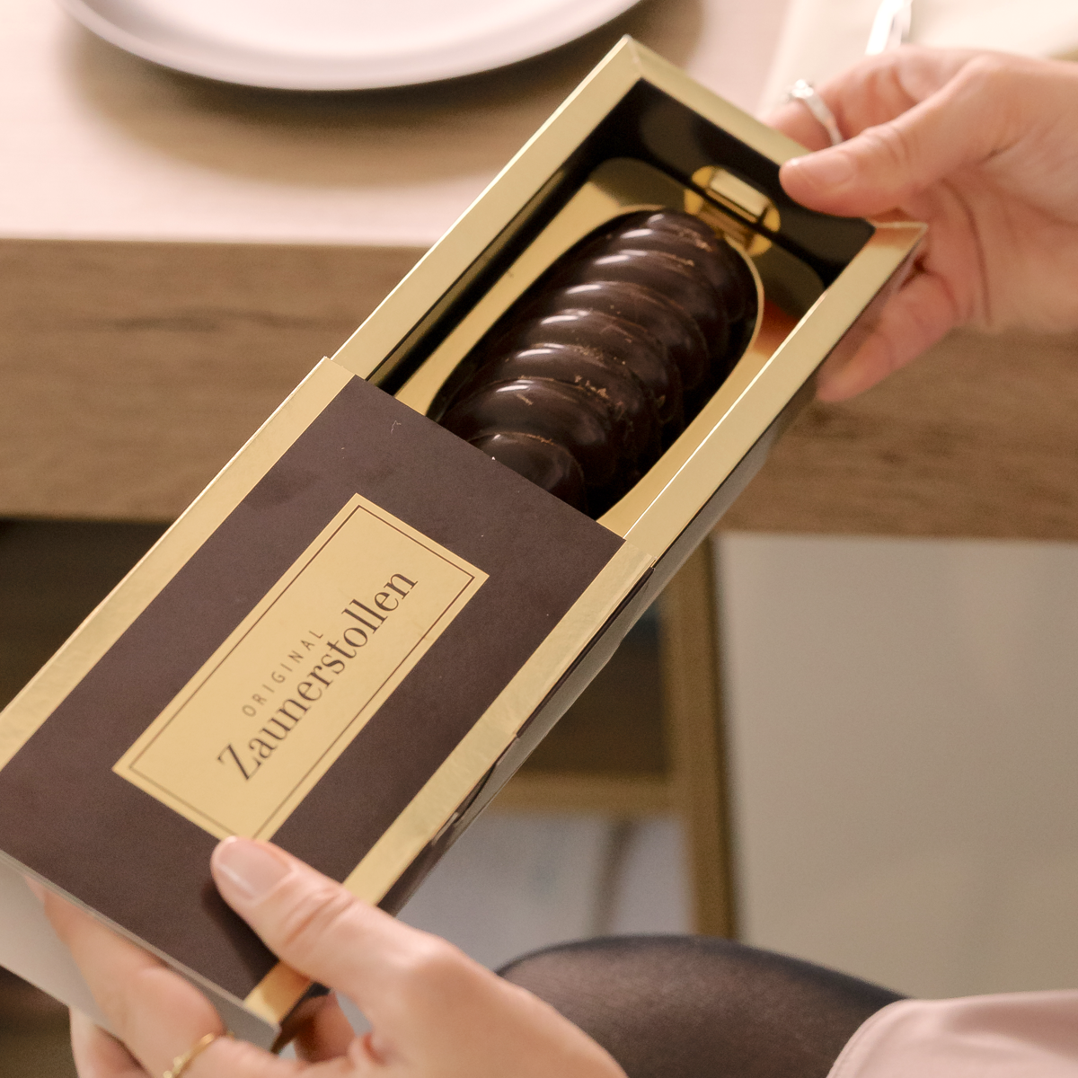 ORIGINAL ZAUNERSTOLLEN 145g überzogen mit Zartbitterschokolade